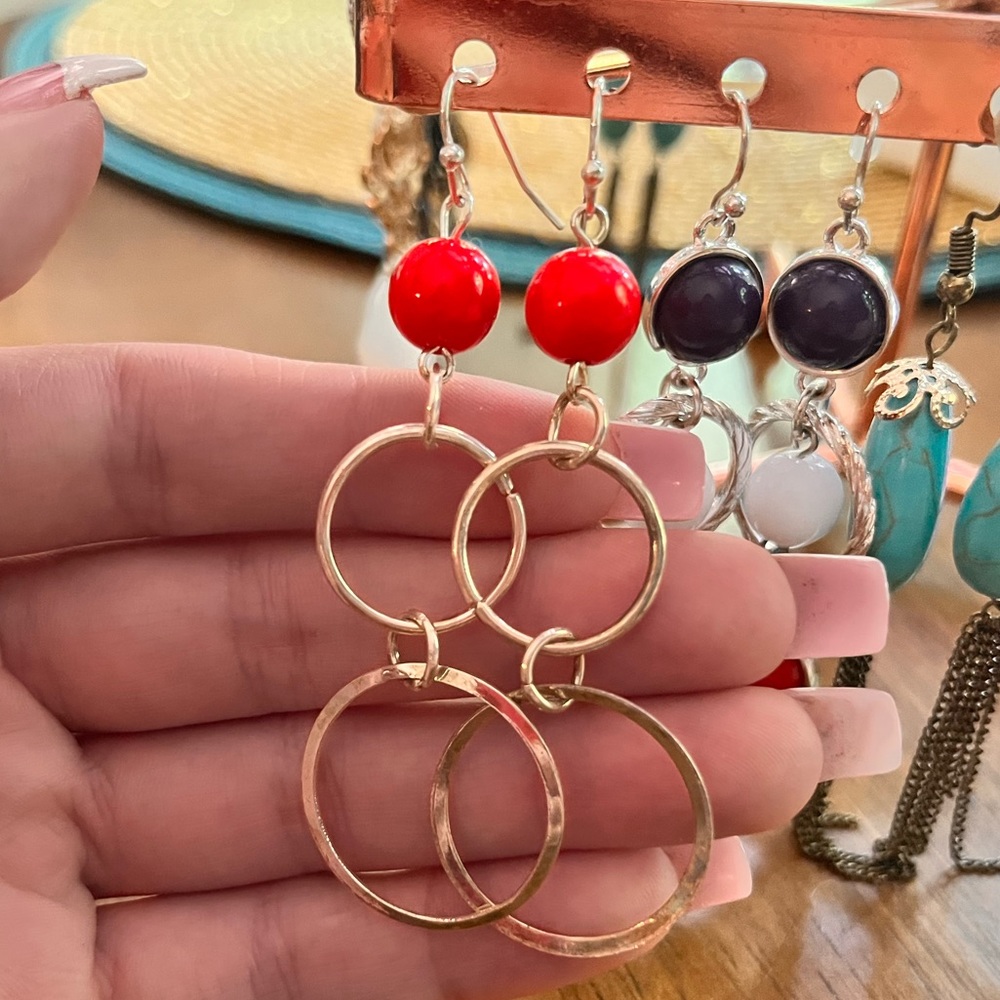 Southern Chic Dangle Earrings